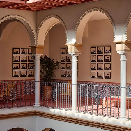 Cristine Bedfor Sevilla Boutique Hotel-3
